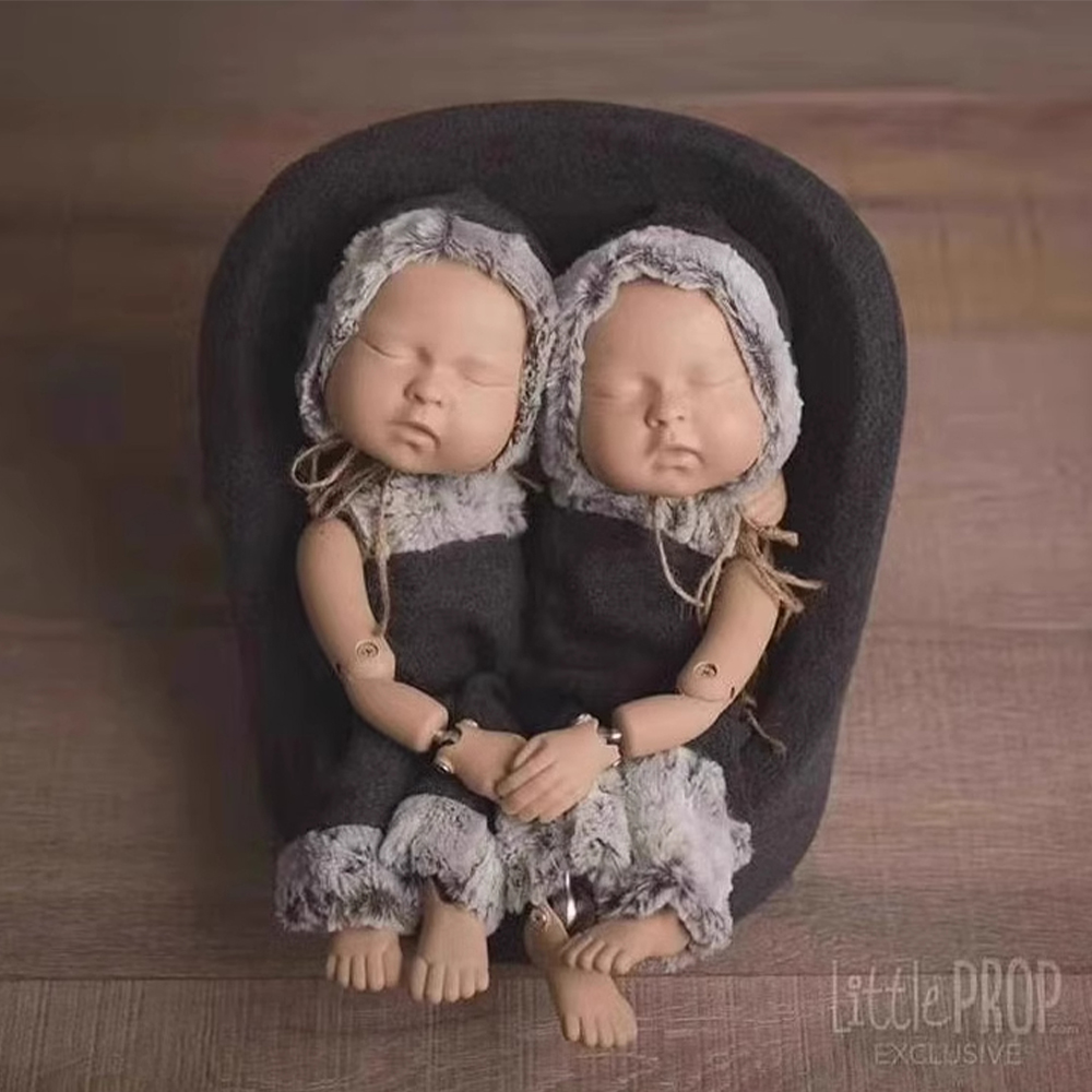 Realistic Newborn Baby Posing  - đánh giá và giá Photography Training
