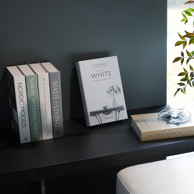 Simple Fake Books Ornament Bed - đánh giá và giá Photography Magazine